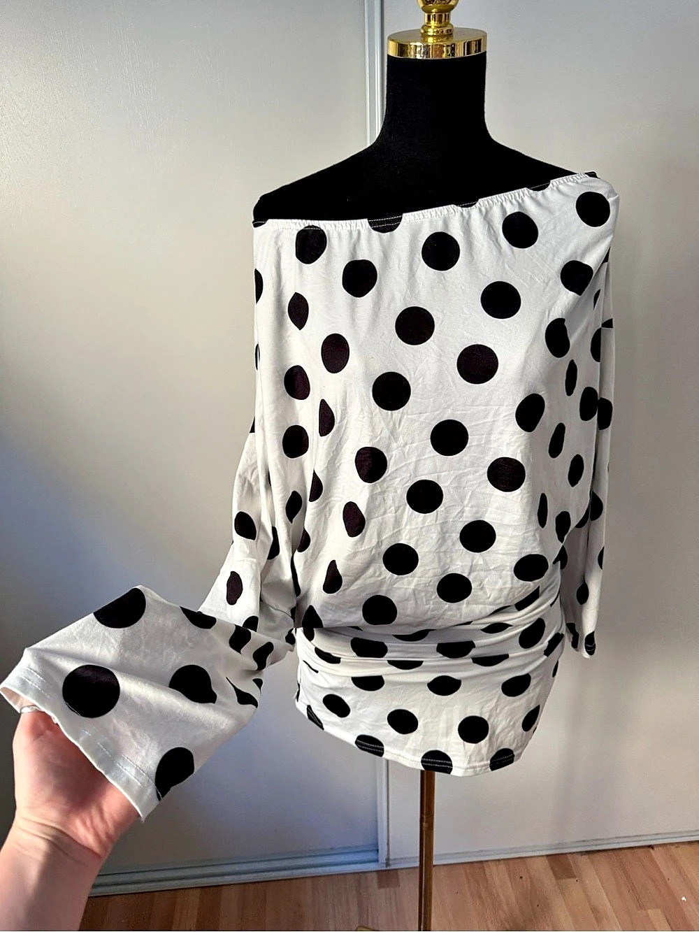Polka Dot Long Sleeve Slouch Dress in White & Black